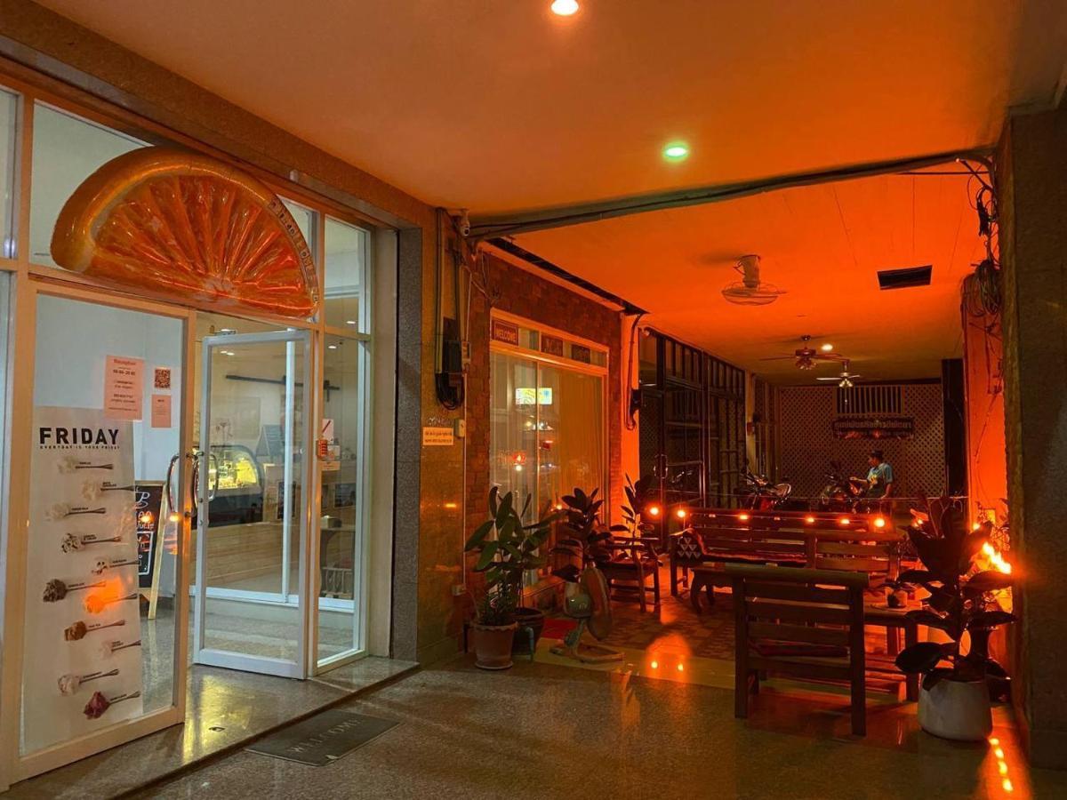 Orange Jomtien Hotel Ngoại thất bức ảnh